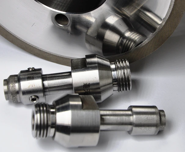 info-606-496